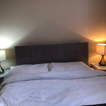 Entire Flat Very Comfortable 1 Bedroom London Kültér fotó