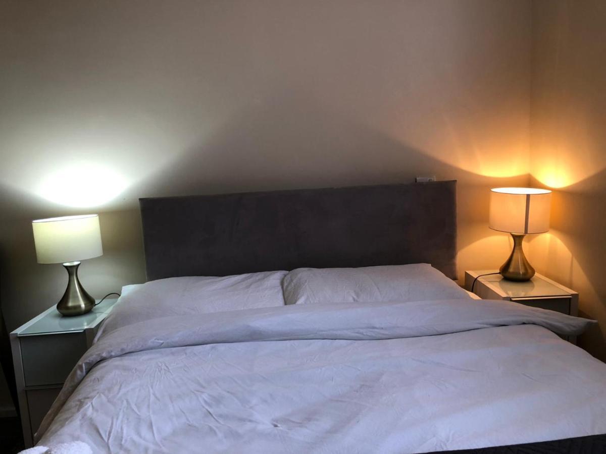 Entire Flat Very Comfortable 1 Bedroom London Kültér fotó